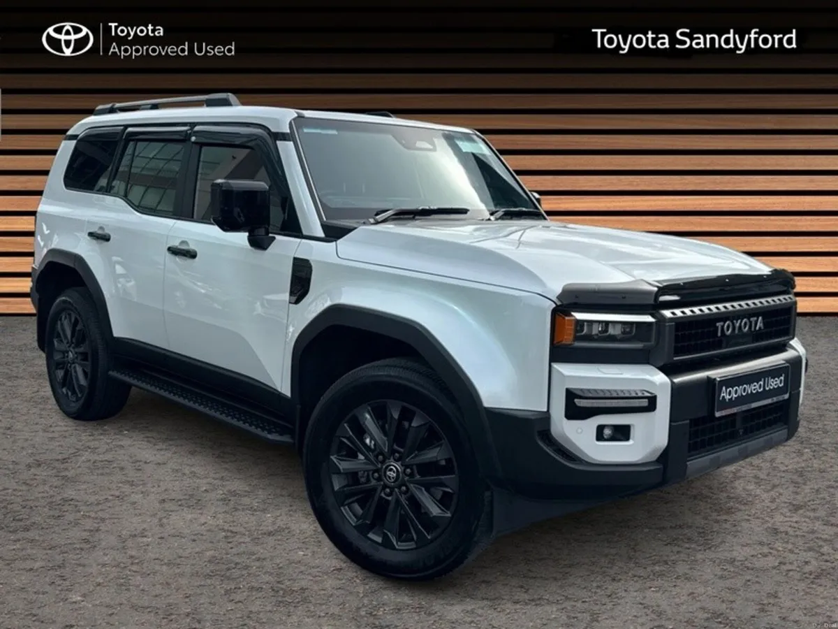 Toyota Land Cruiser 7 SEATER PLATINUM // PANORAMIC - Image 1