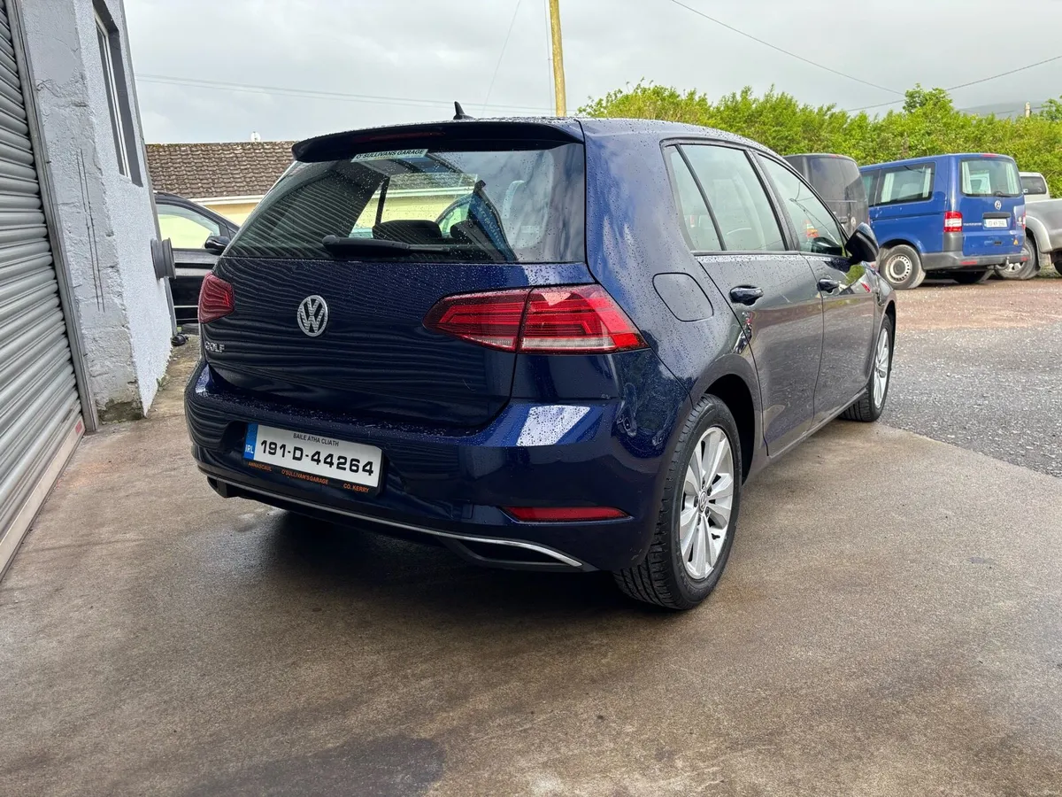 Volkswagen Golf - Image 5