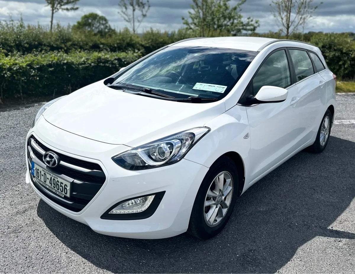 Hyundai i30 1.6D Estate - Image 3