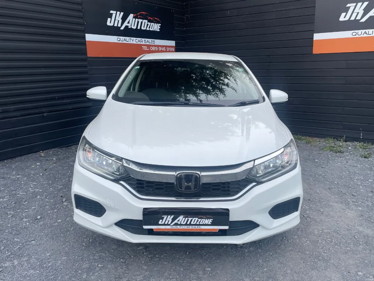 Honda Grace 1.5 HYBRID AUTO - Image 2