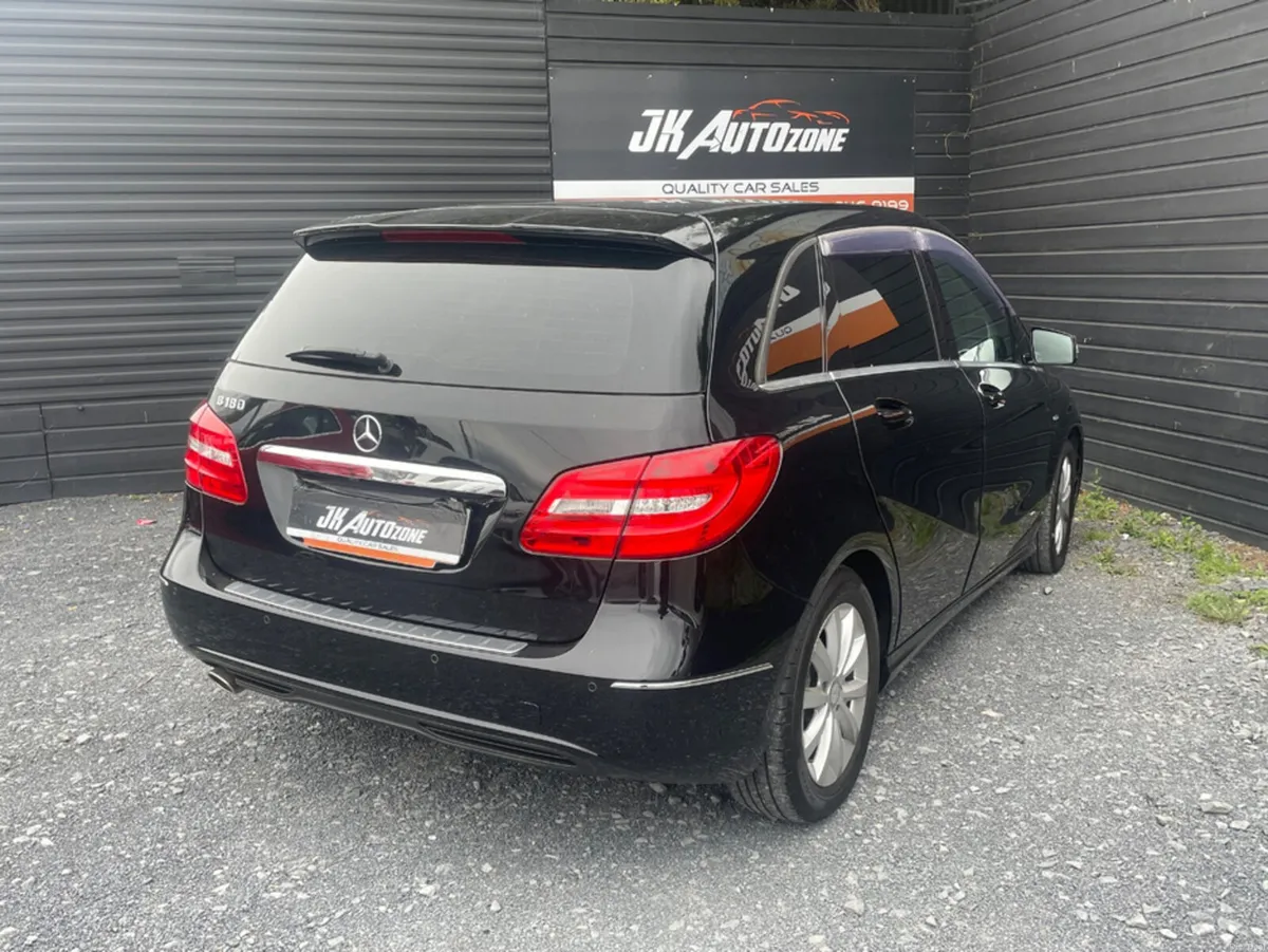 Mercedes-Benz B-Class 1.6 AUTO 5DR - Image 6