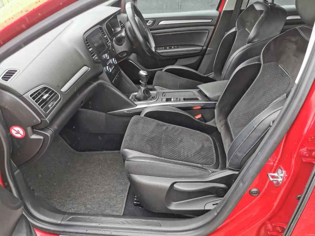 171 Renault Megane 1.5 DCI - Image 6
