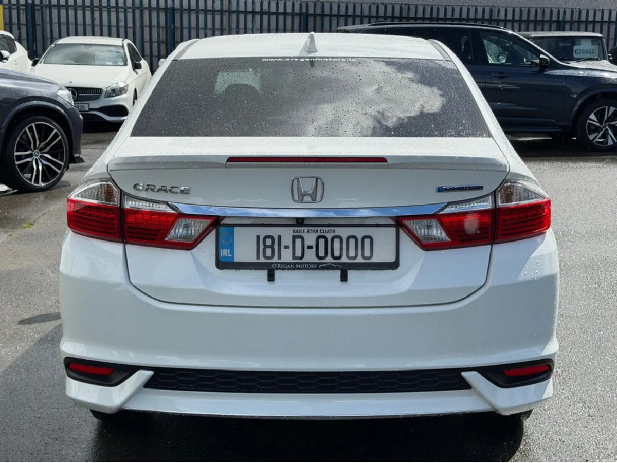 Honda Grace 1.5 PETROL EX SENSING HYBRID AUTO - Image 5
