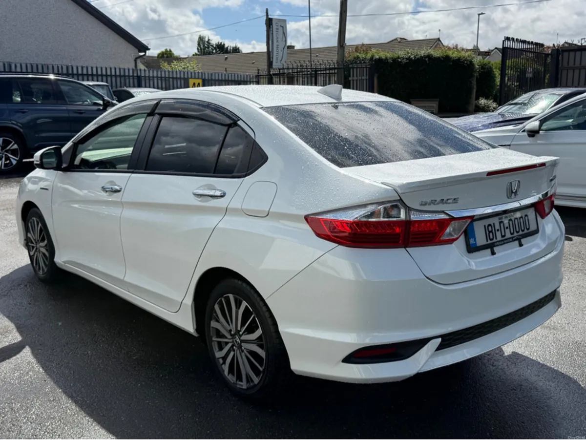Honda Grace 1.5 PETROL EX SENSING HYBRID AUTO - Image 6