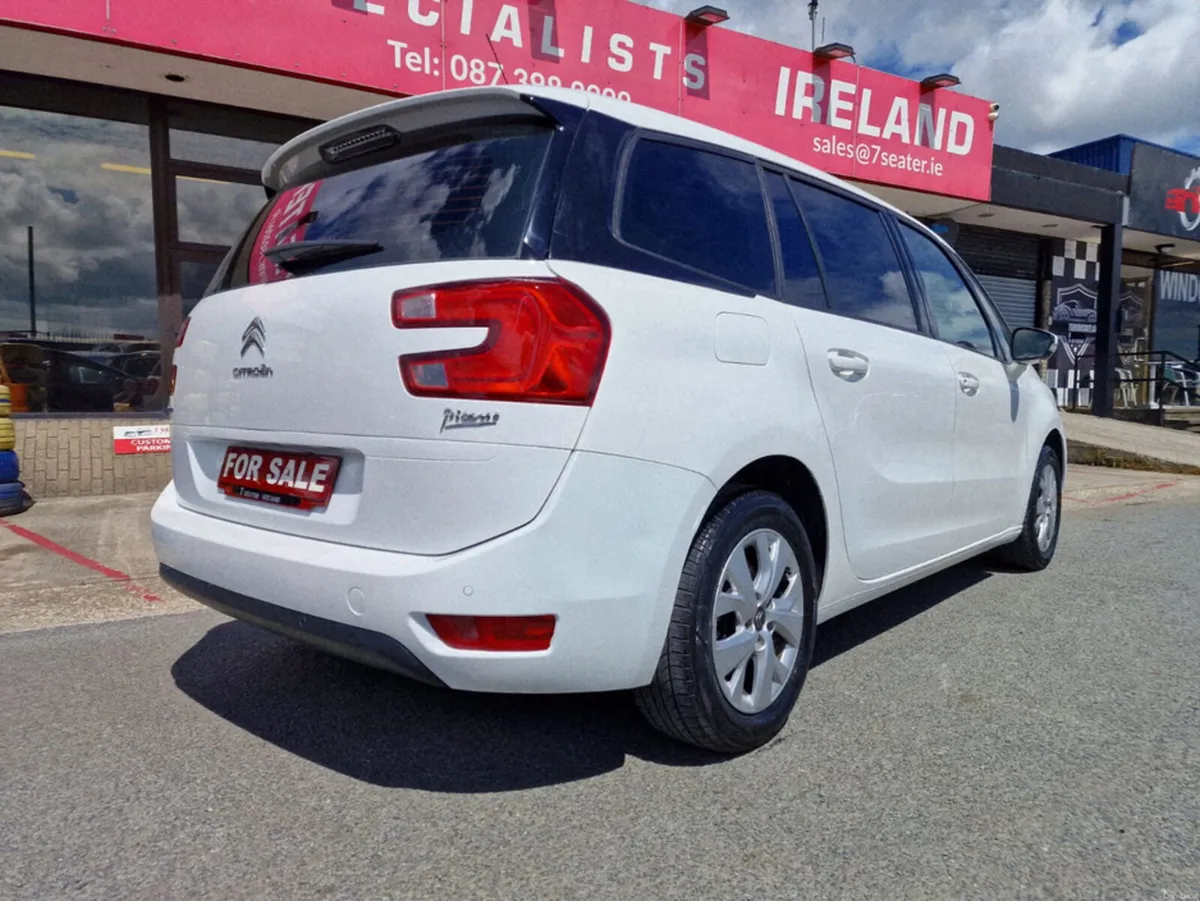 Citroen Grand C4 Picasso 1.6 BLUE HDI LOW MILEAGE - Image 5