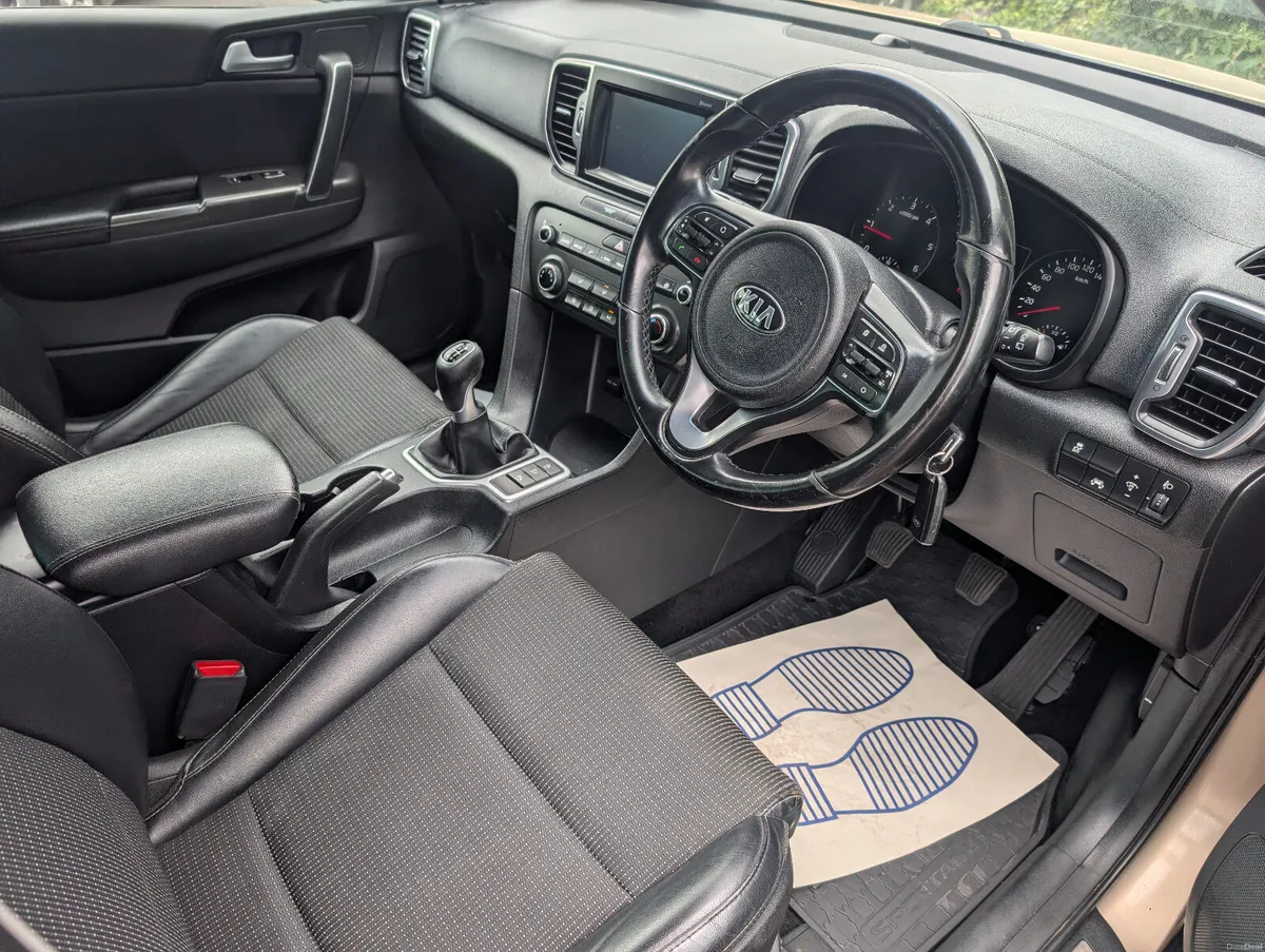 Kia Sportage 2016 // FULL SERVICE HISTORY // - Image 2