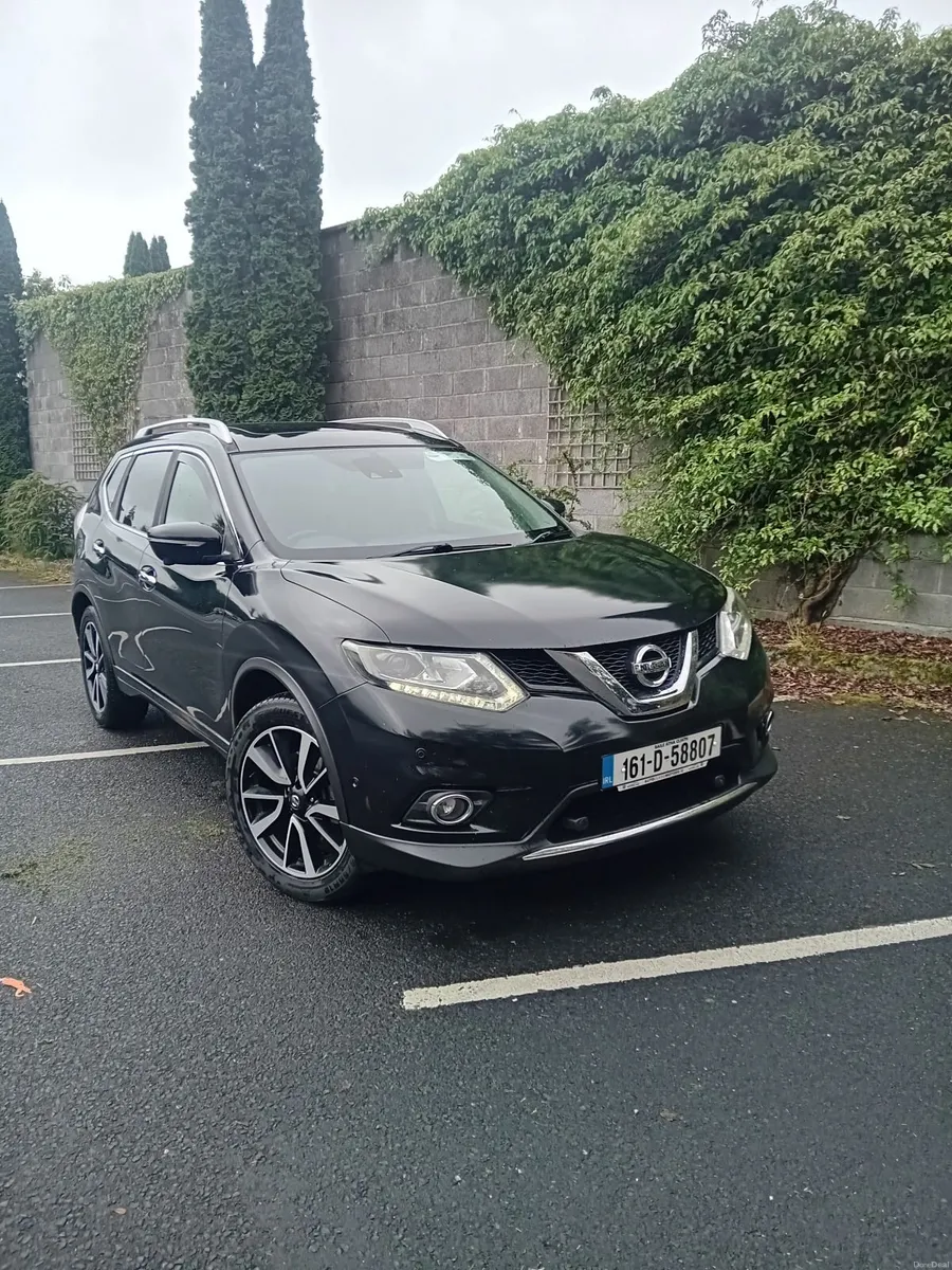 Nissan X-Trail Tekna 2016 4x4 7 seats - Image 1