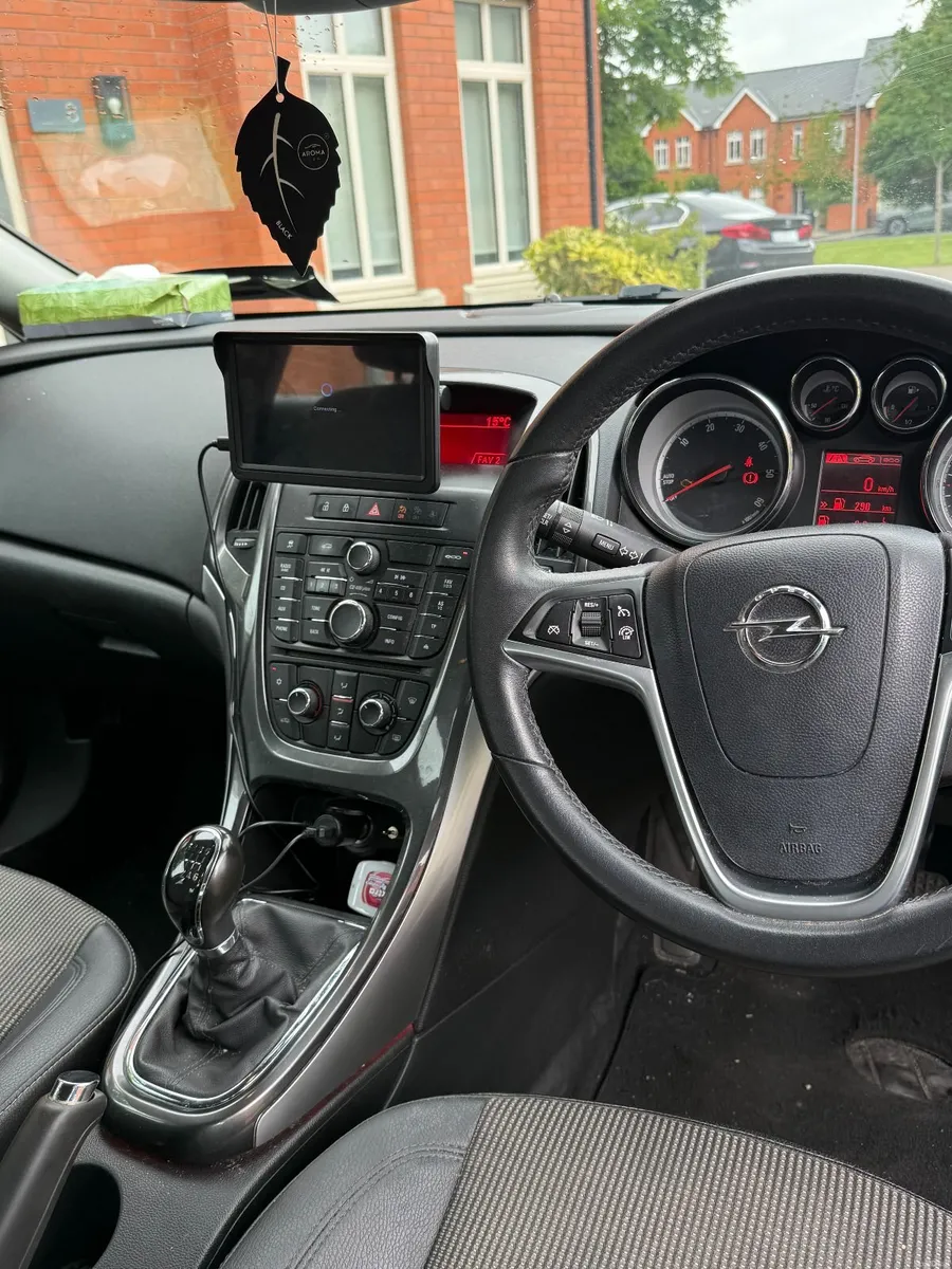Opel Astra 2014 - Image 4
