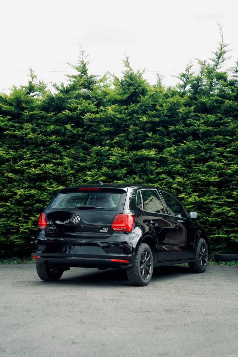 Volkswagen Polo TSI Highline 2016 - Image 3