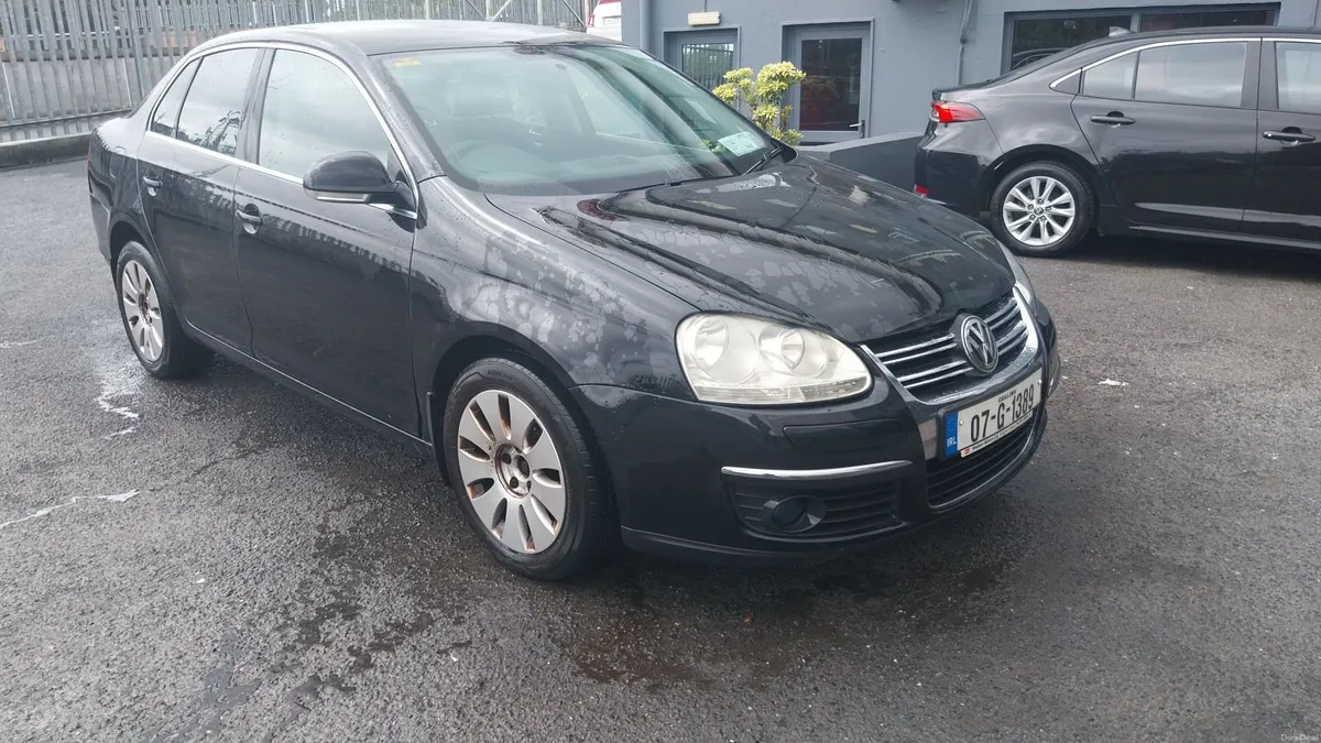 Volkswagen Jetta 2007 Saloon 1.6 Petrol - Image 1