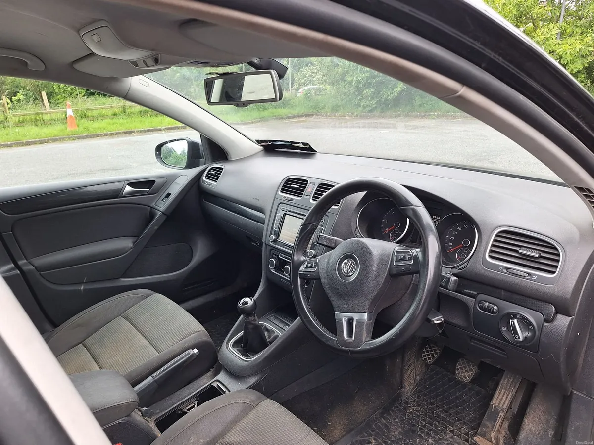 Volkswagen Golf 2012 - Image 4