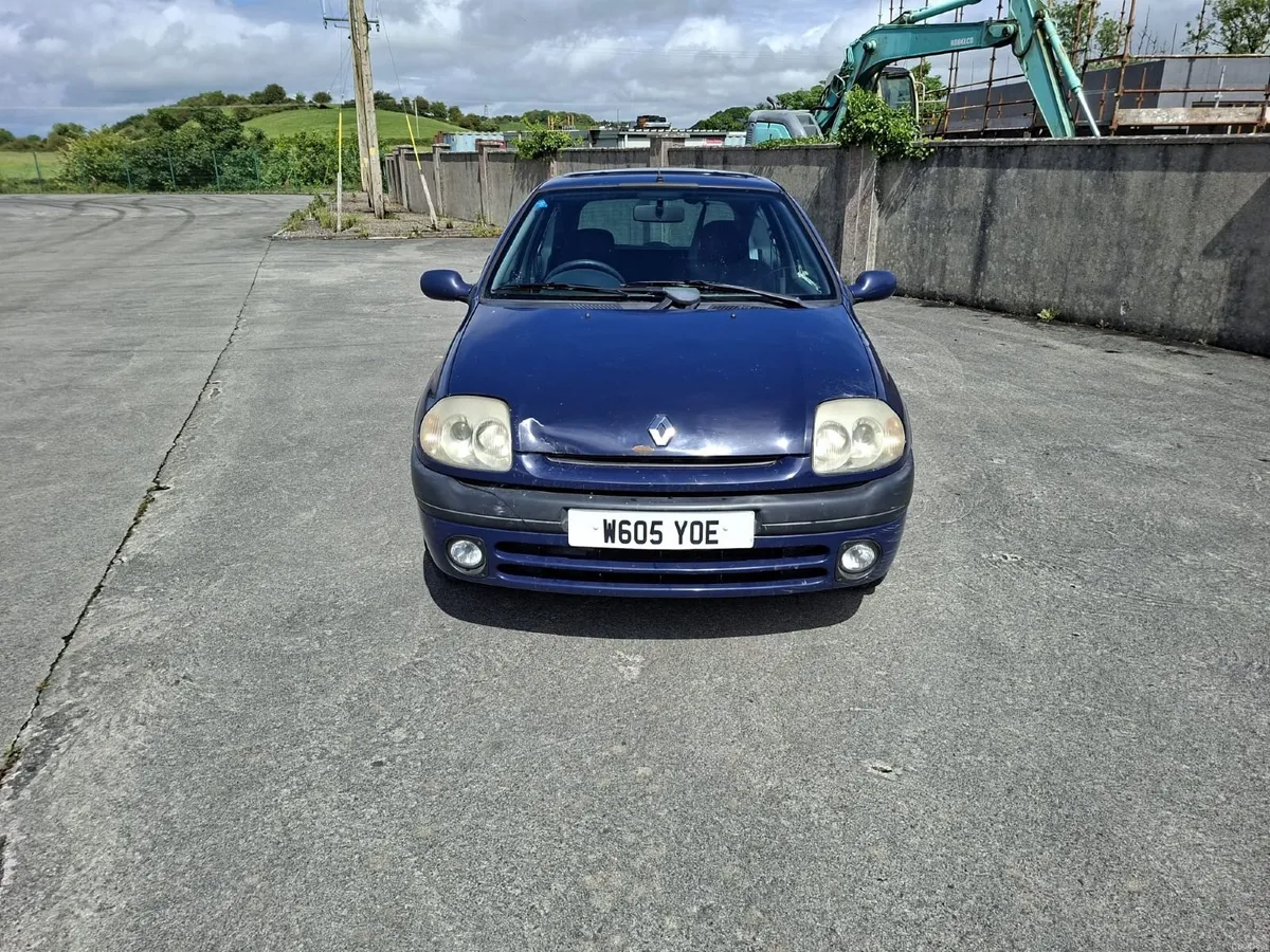 2000 Renault Clio S - Image 1