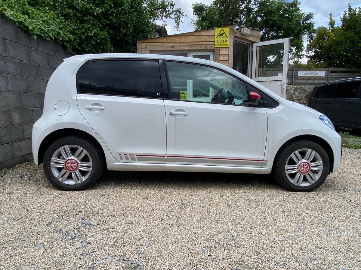 VW UP! BEATS - Image 6