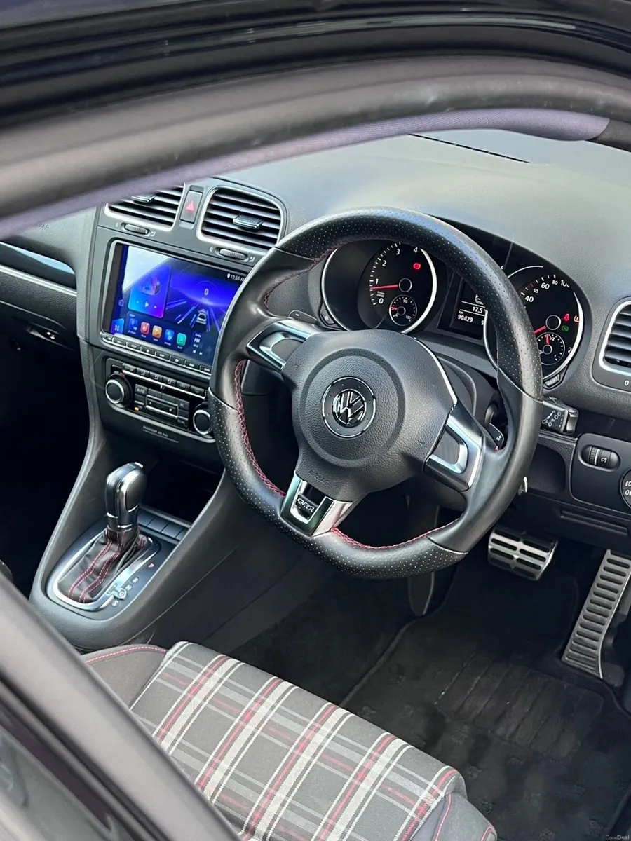 Volkswagen Golf 2012 - Image 4