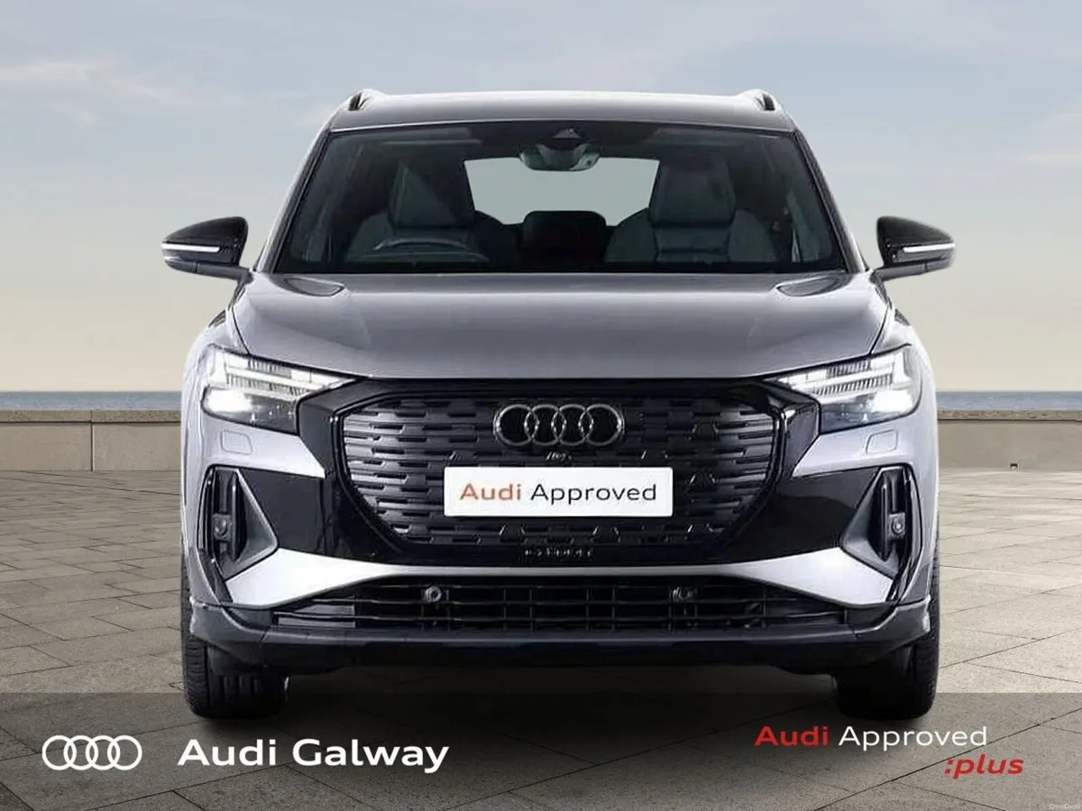Audi Q4 e-tron E-TRON 45 BLACK EDITION *82kW BATTE - Image 2