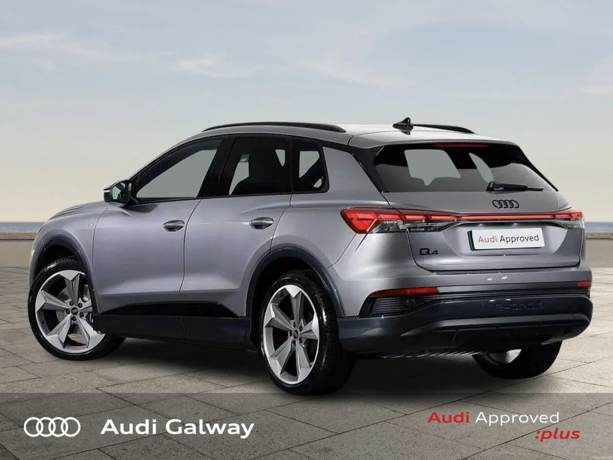 Audi Q4 e-tron E-TRON 45 BLACK EDITION *82kW BATTE - Image 4