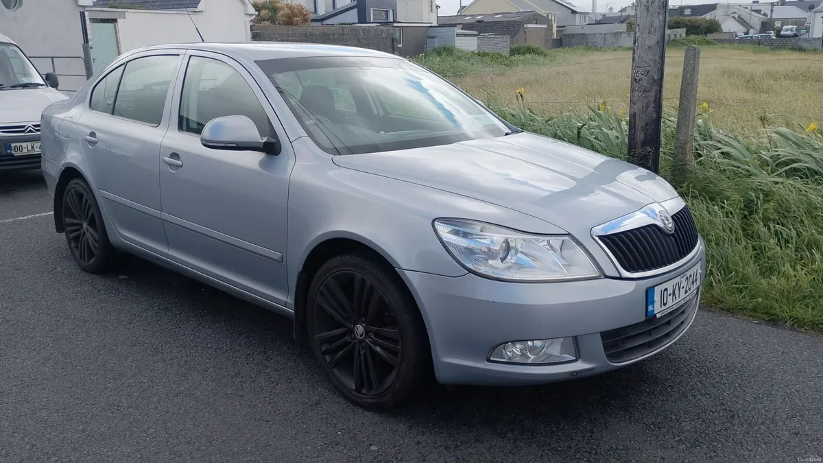 Skoda Octavia 2010 - Image 1