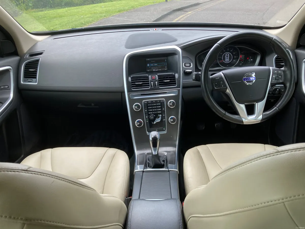 2015 Volvo XC60 2.0 DieselSUV - Image 6