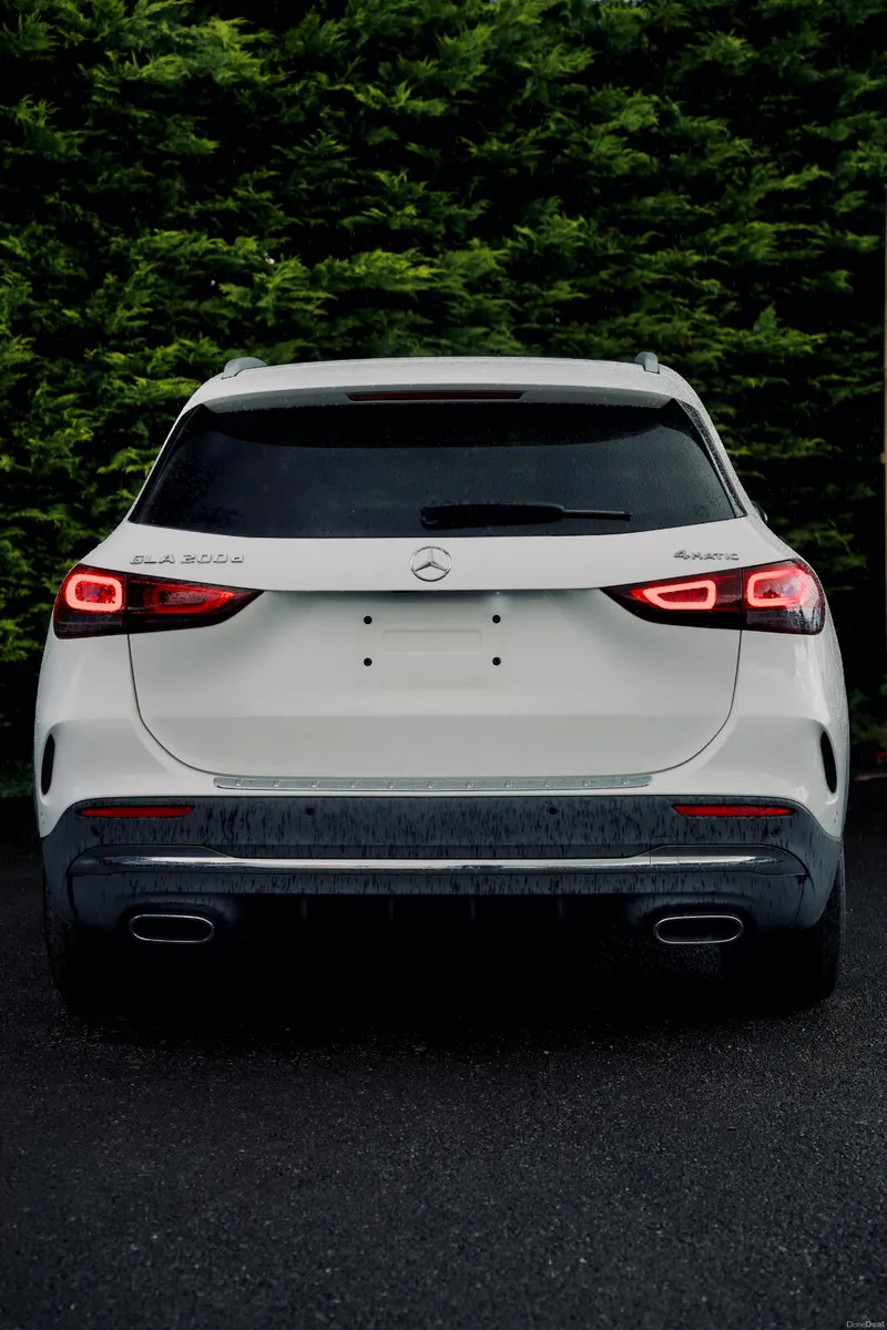 Mercedes-Benz GLA200d 4Matic AMG-Line 2020 - Image 4
