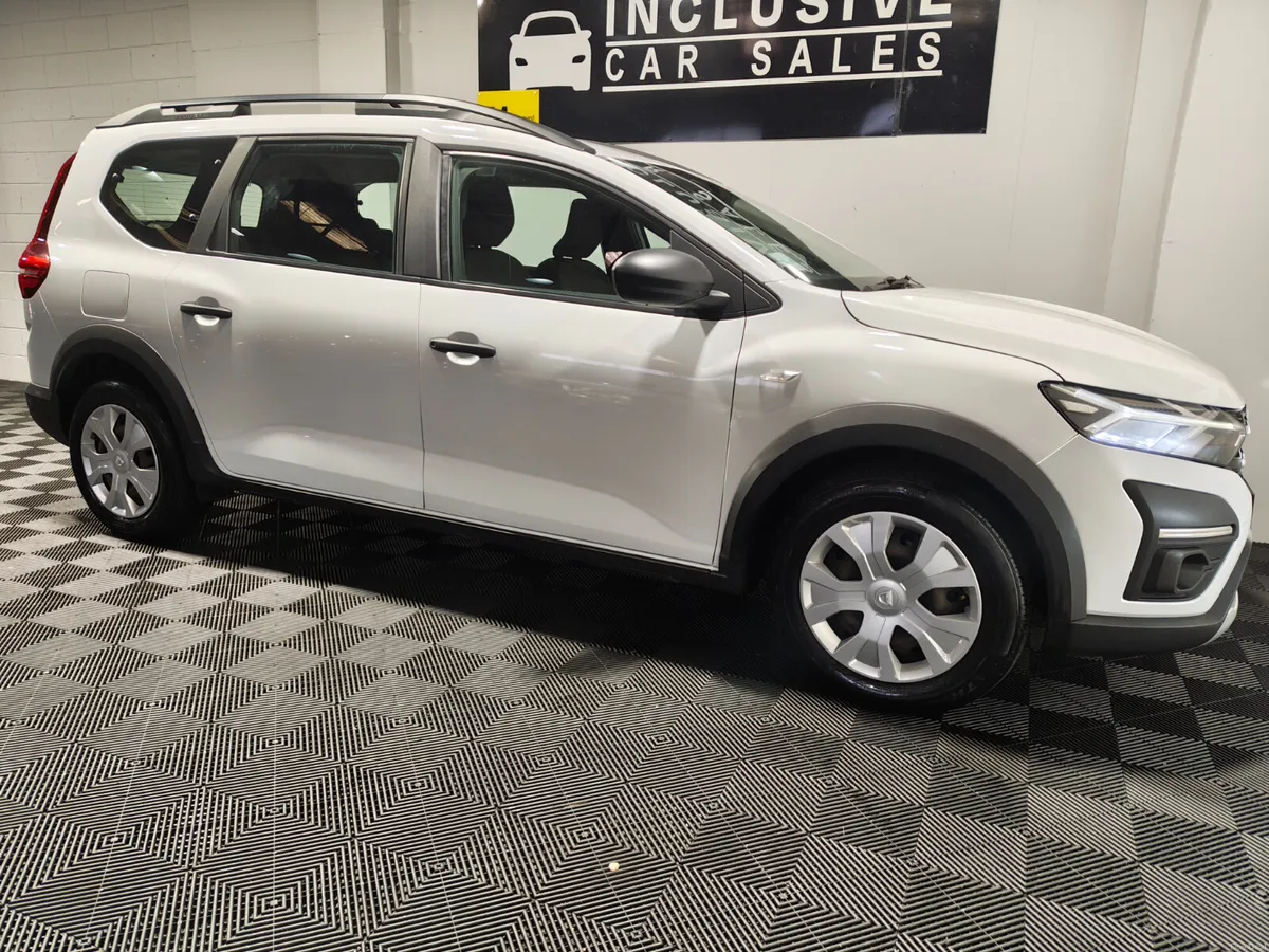 Dacia Jogger 2022 1.0 PETROL ESSENTIAL SPEC 7 SEAT - Image 3
