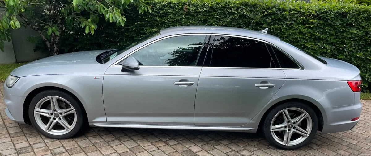 Audi A4 S-Line Automatic - Image 4