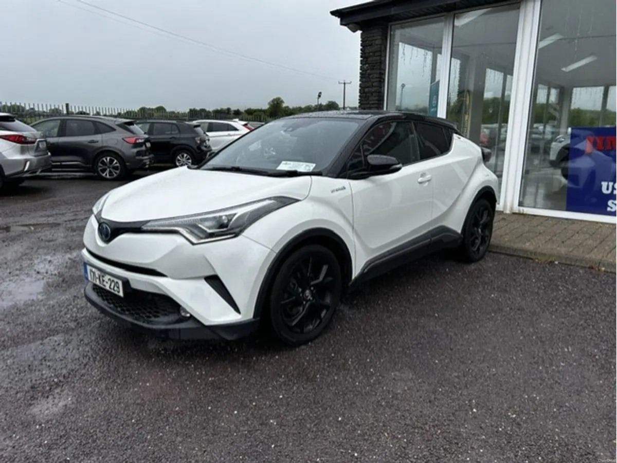 2017 Toyota C-HR HYBRID LUNA SPORT LAUNCH ED 4DR - Image 2