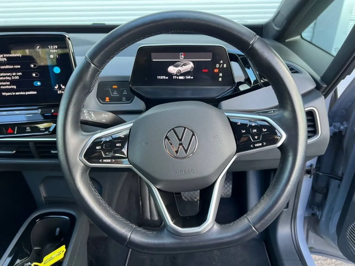 Volkswagen ID.3 LIFE 58KWH // FULL SERVICE HISTORY - Image 4