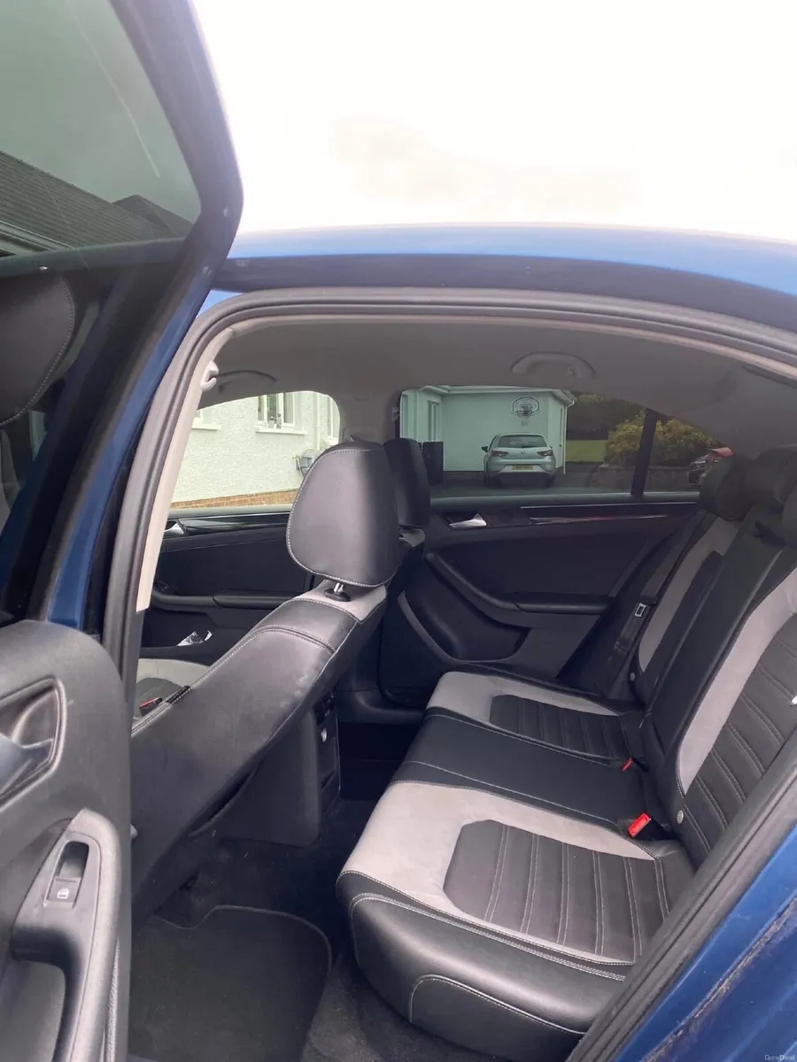 Volkswagen Jetta 2016 - Image 4