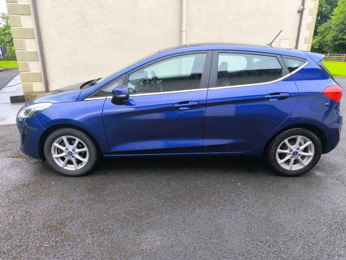 181 FORD FIESTA 1.1 ZETEC. - Image 2