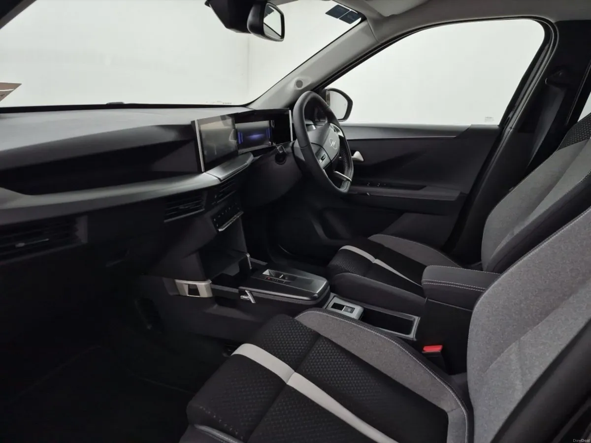 Opel Frontera 1.2L Hybrid Automatic 145bhp - Image 4