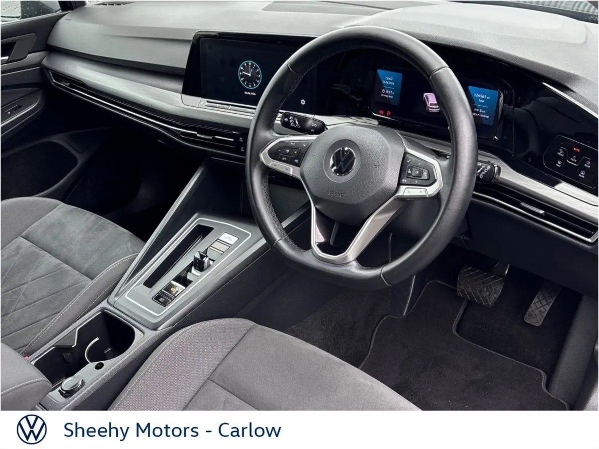Volkswagen Golf 2.0 TDI Style DSG - Image 2