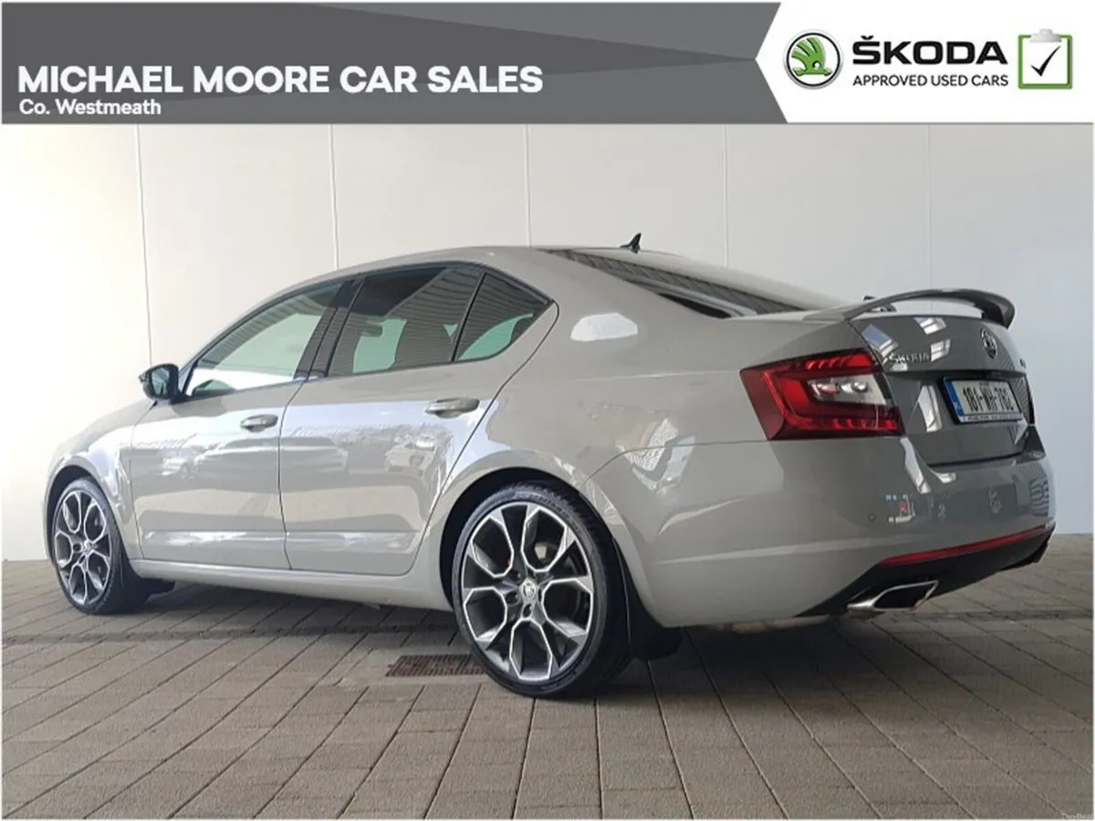 Skoda Octavia RS 2.0TDI 184HP 5DR *SUNROOF* - Image 3