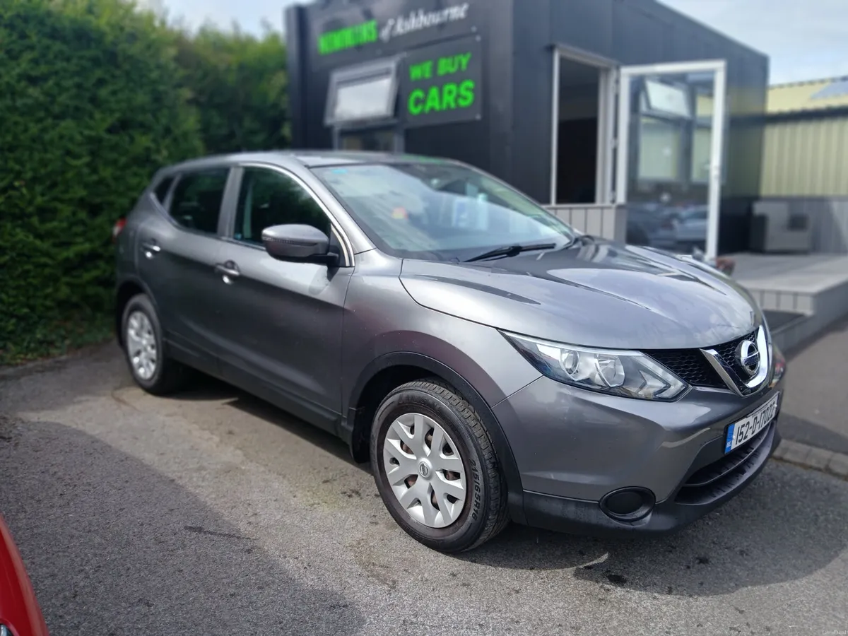 Nissan Qashqai 2015 1.5 diesel 1 family owned low - Image 2