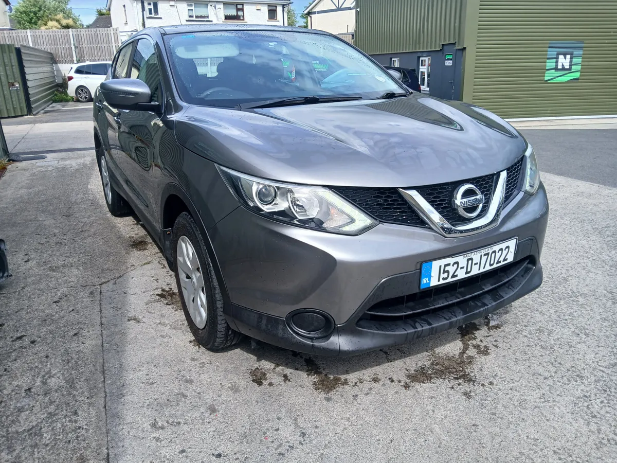 Nissan Qashqai 2015 1.5 diesel 1 family owned low - Image 4