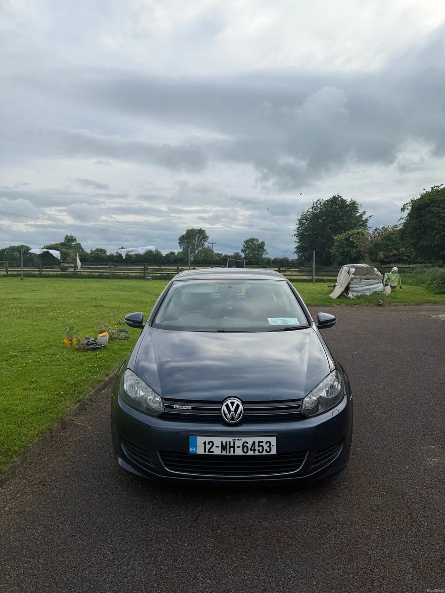 2012 Volkswagen Golf 1.6L Bluemotion - Image 1