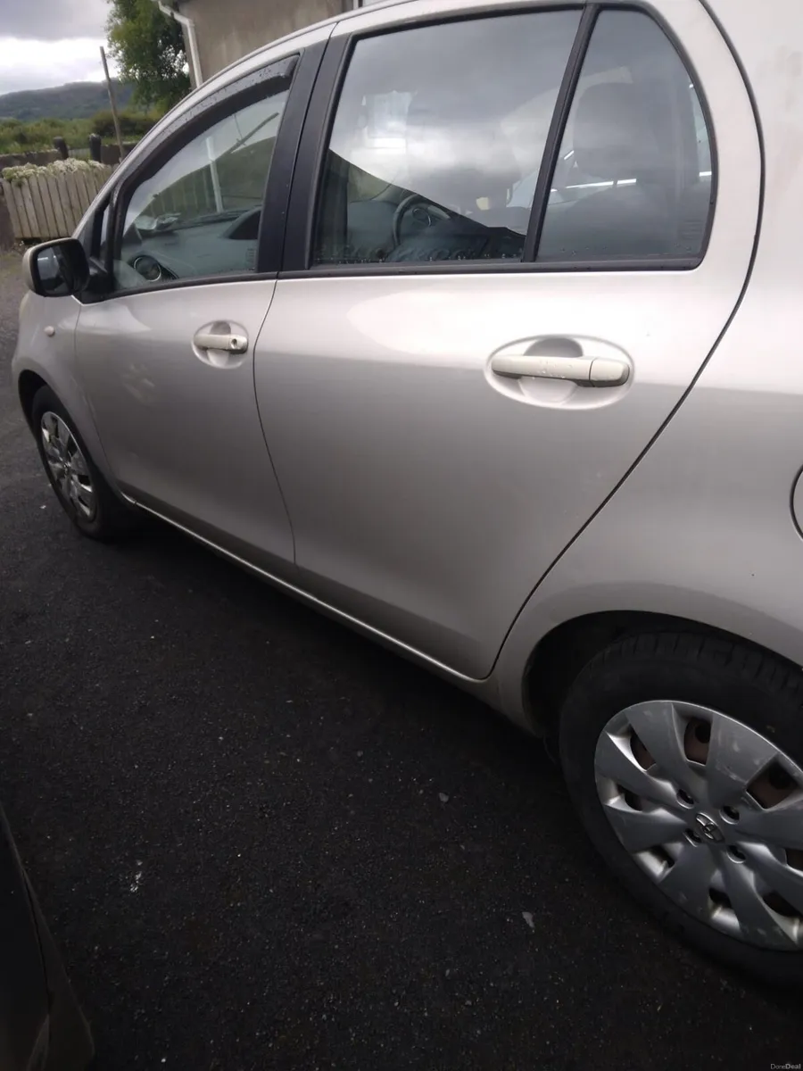 Toyota Yaris - Image 4
