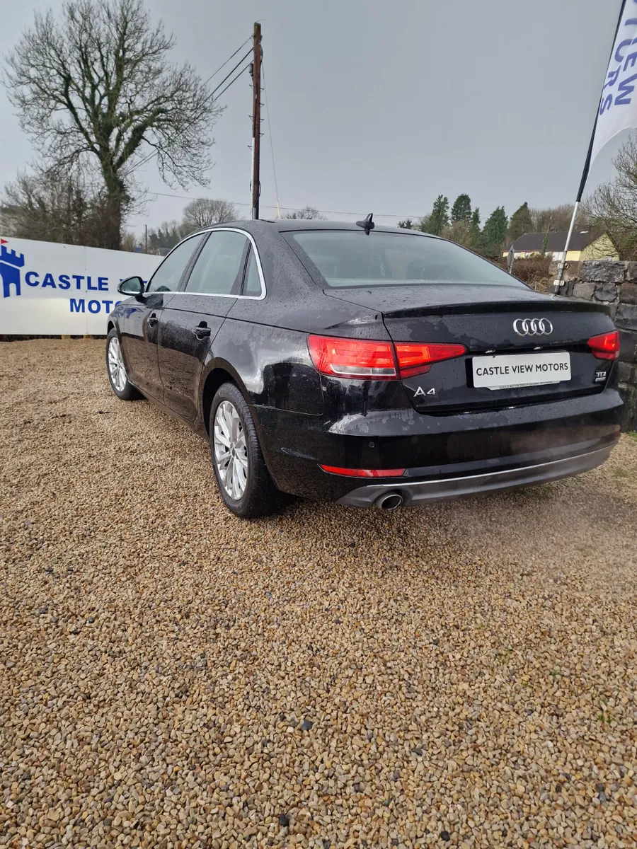 16 Audi A4 S-Tronic Automatic - Image 4