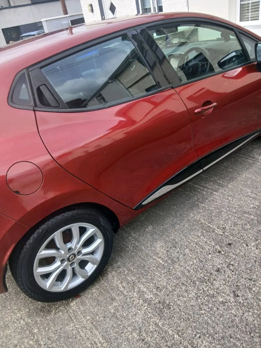 Car - Image 4