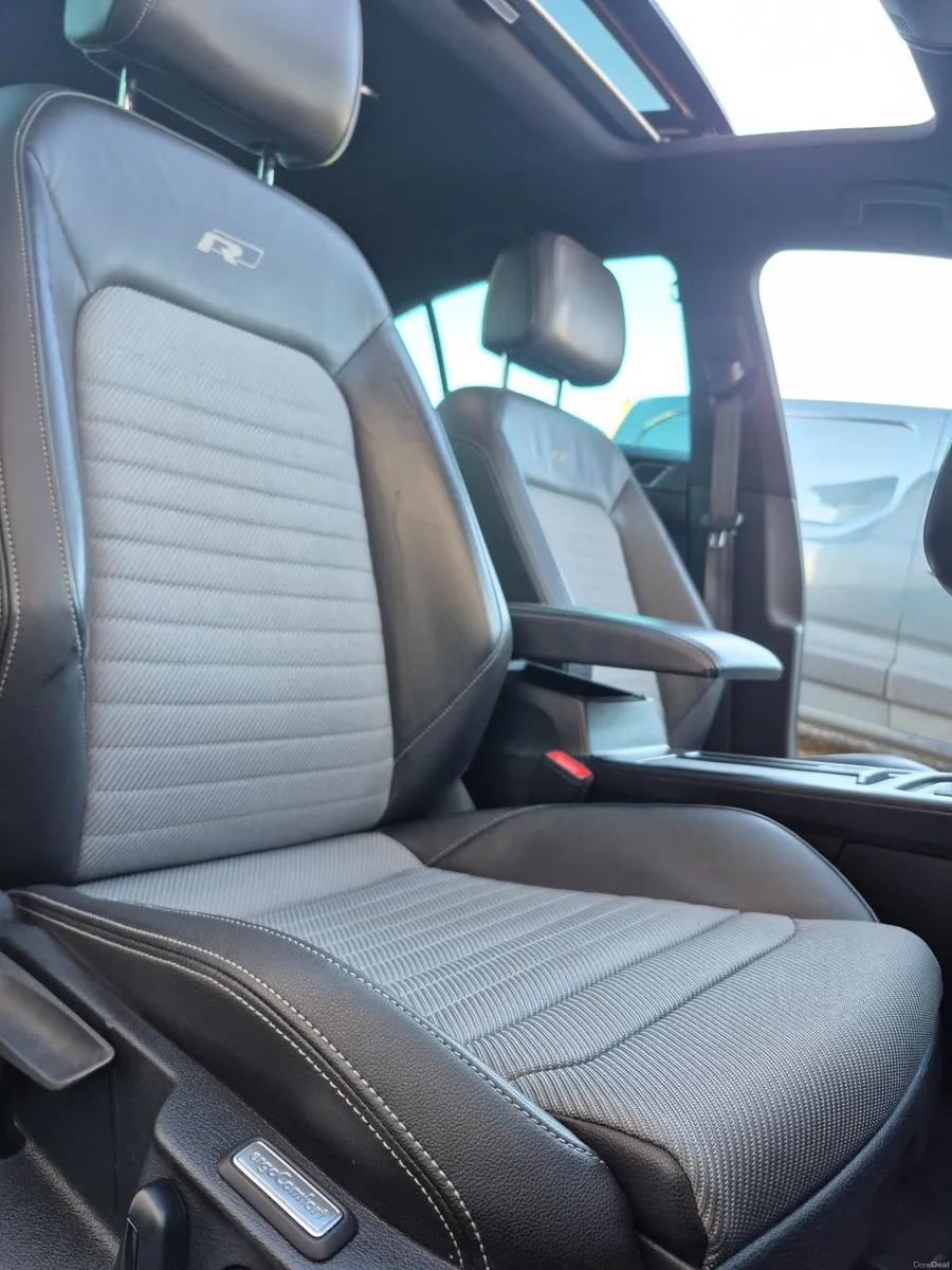 Volkswagen Passat R-Line 2017 - Image 5