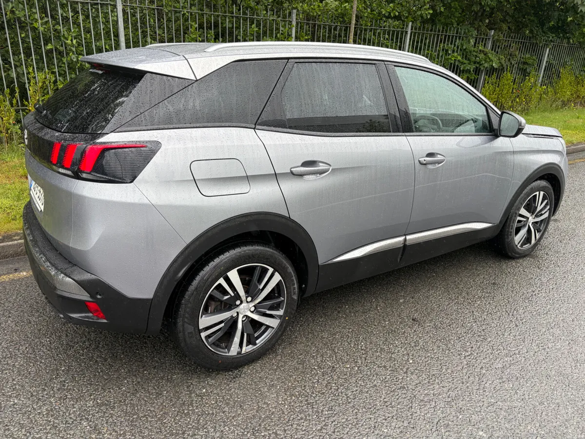 Peugeot 3008 2018 HUGE SPEC - Image 4