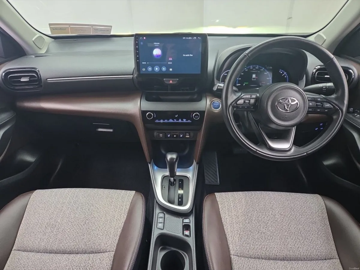 Toyota Yaris Cross Z Hybrid *Top spec* - Image 4
