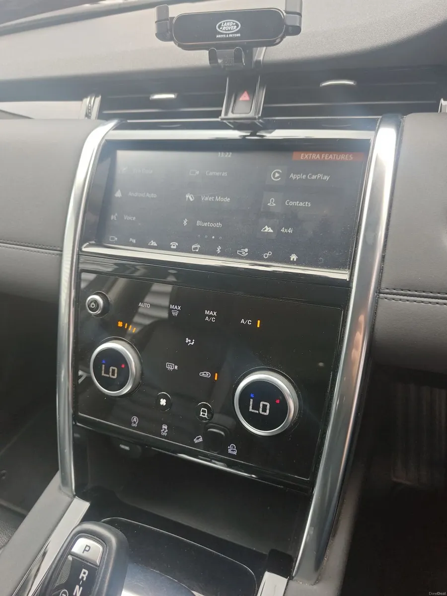 Land Rover Discovery Sport 7 Seats 2020 2.0D 150ps - Image 3