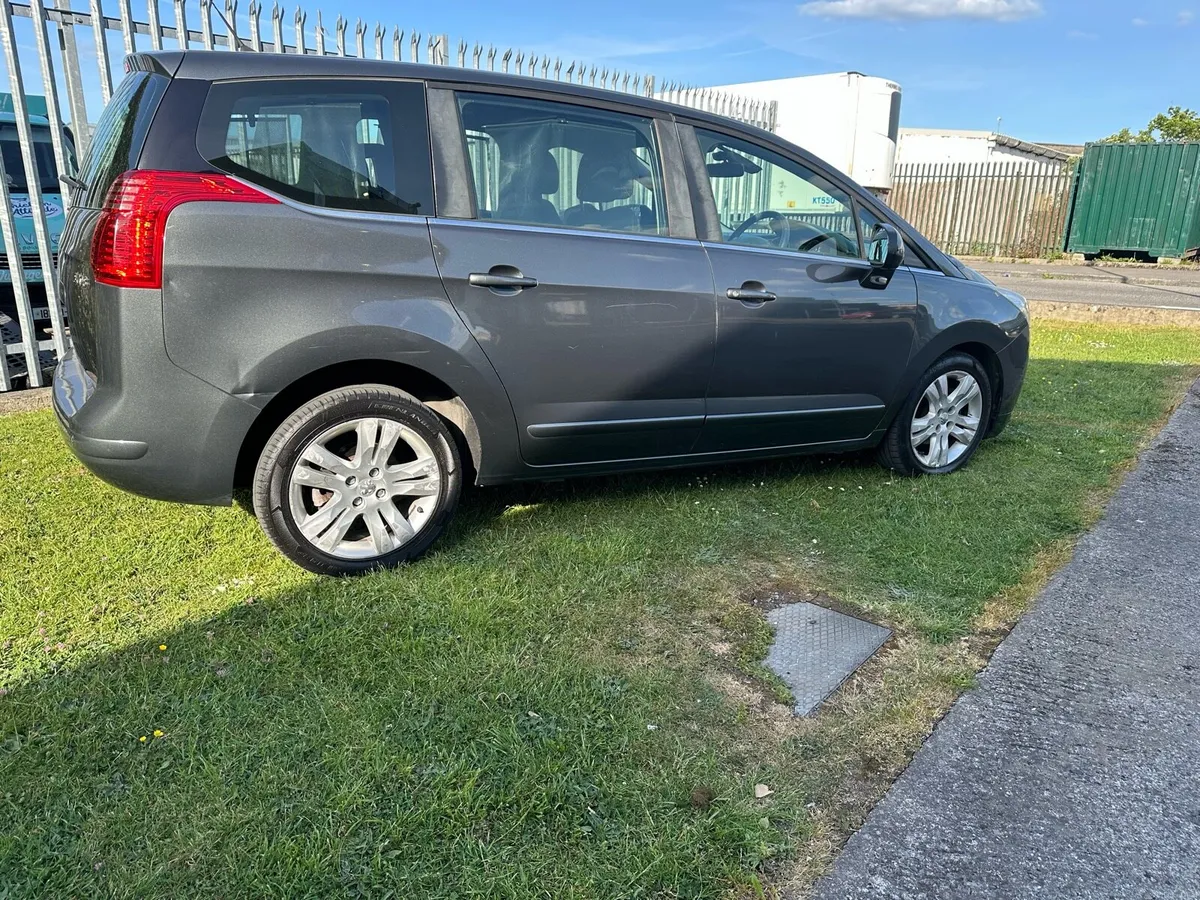 2012 PEUGEOT 5008 7seaters NEW NCT04/27 - Image 2