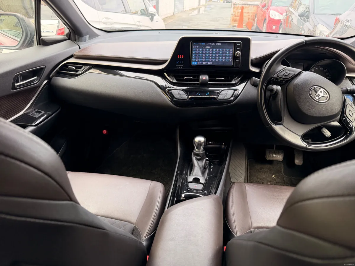Toyota C-HR 2017 TOP SEC WITH YEAR WARRANTY - Image 2