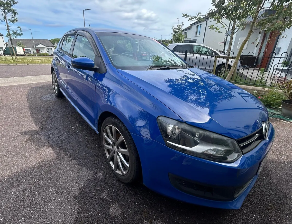 Volkswagen polo 2011 - Image 1