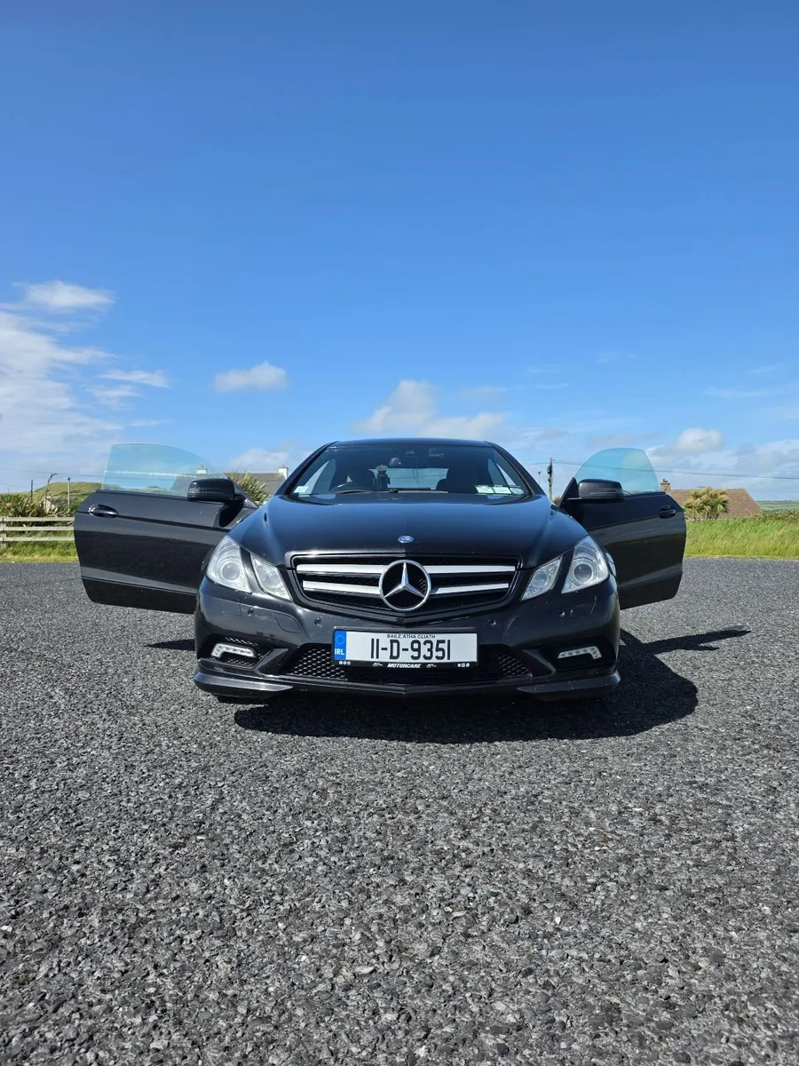 Mercedes-Benz E-Class 2011 - Image 4