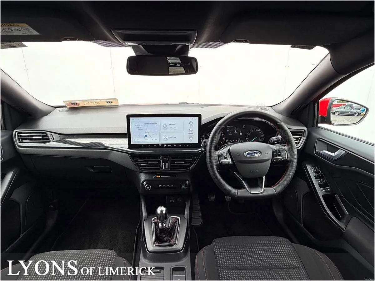 Ford Focus ST-Line X 1.0L EcoBoost 125PS mHEV - Image 4