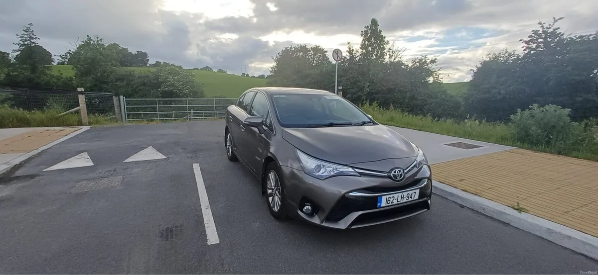 Toyota Avensis - Image 1