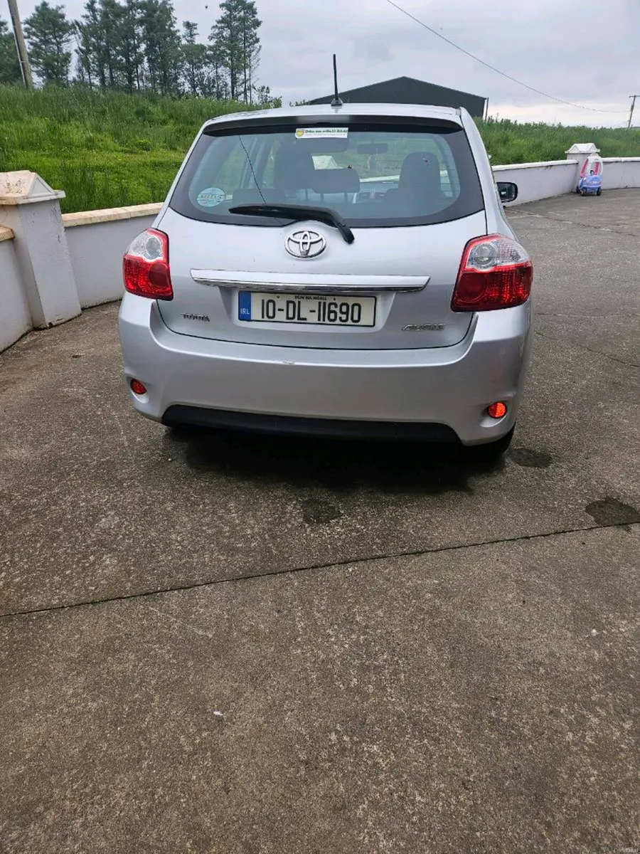 Toyota auris - Image 2