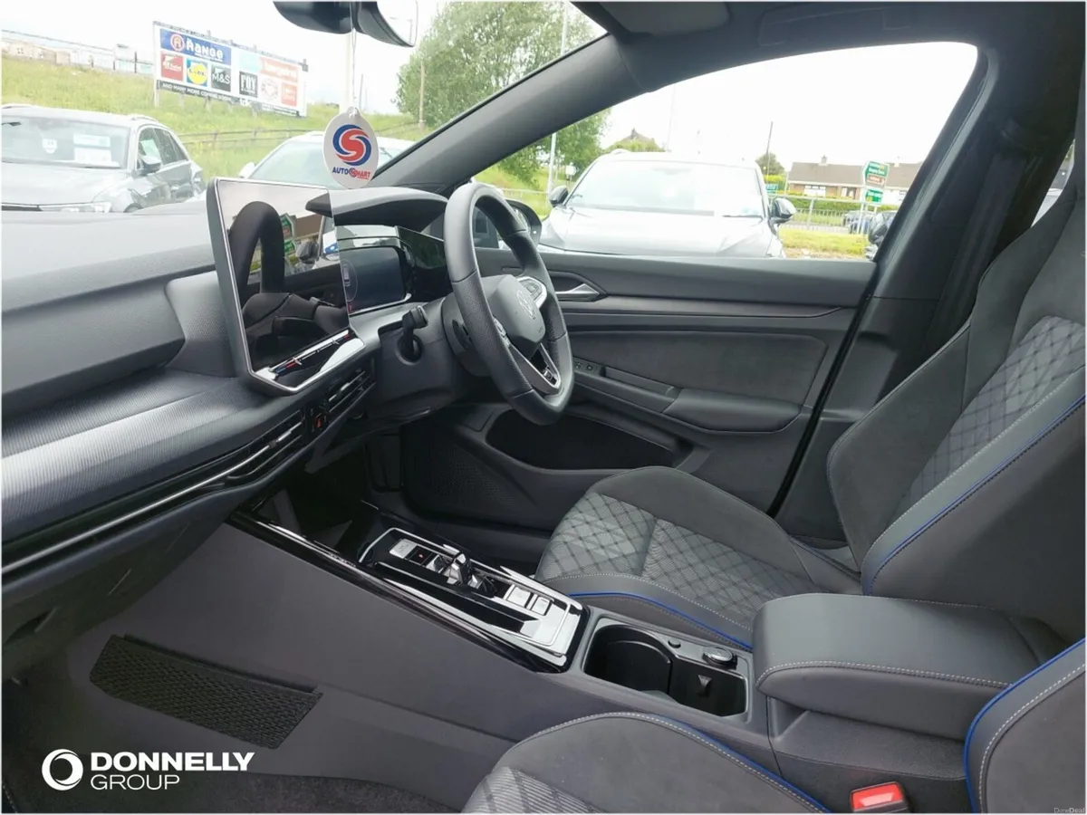 Volkswagen Golf Diesel Hatchback R-Line - Image 2